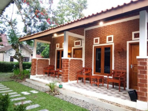 Genthong Homestay